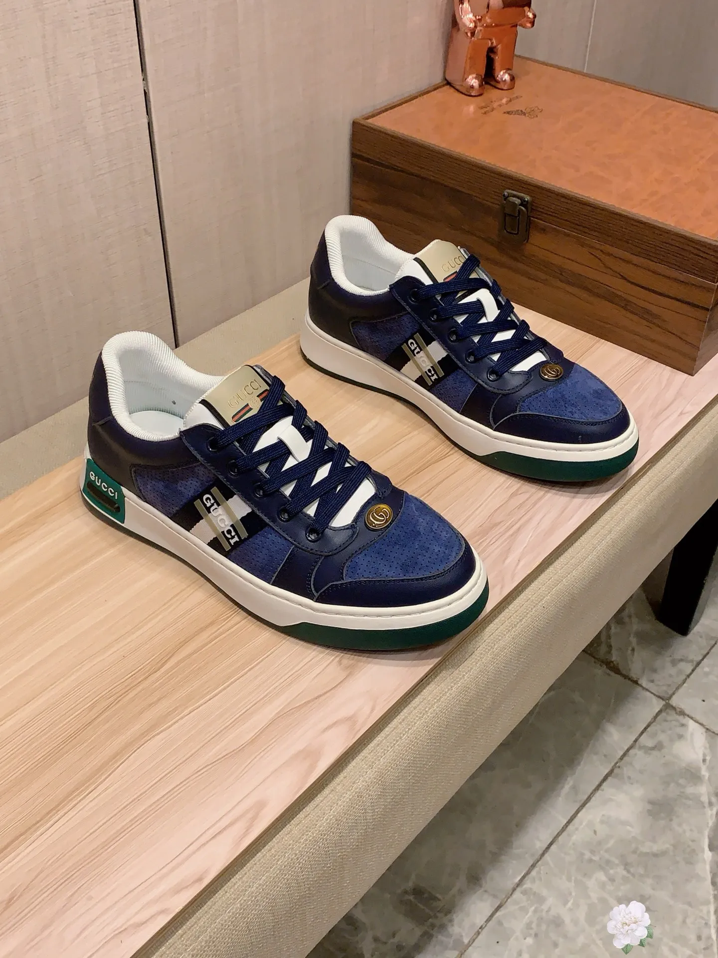 Men's Men's Shoes💰420💰💰🎩🎩[Lightning][Lightning] "Gucci*" The latest and most popular casual shoes, top brand [seduce] luxury ~ purchasing agency, top ~ quality. [Strong] The upper is made of imported breathable cowhide with fabric material ➕ Breathable sheepskin feet (•) and fine workmanship. The original stylish and stylish soft rubber wear-resistant and non-slip outsole is light and comfortable on the feet. The real thing looks better when photographed. 013: Size: 38-44, 3️⃣ colors selected